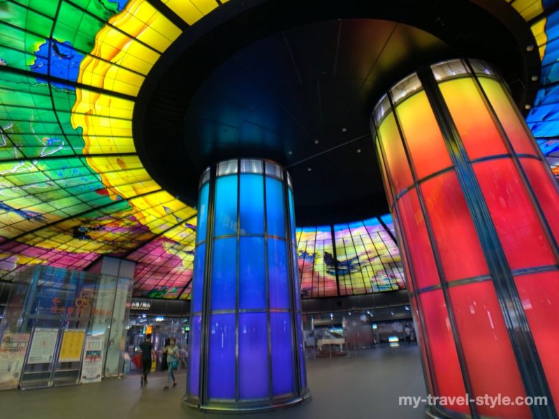 世界で2番目に美しい「美麗島駅」のステンドグラス(光之穹頂)