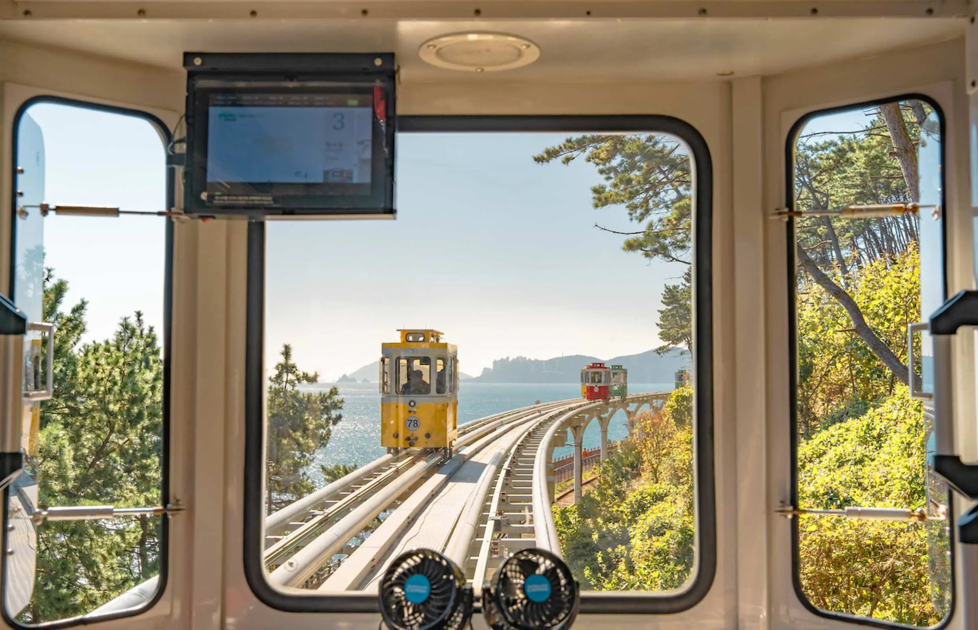 ① 海雲台（ヘウンデ）ブルーライン 海岸列車チケット